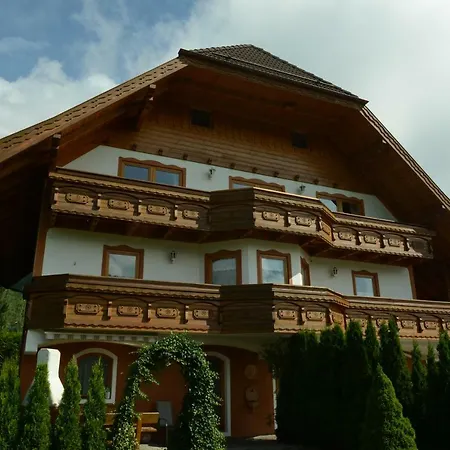 Haus Sampl Apartment