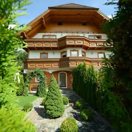 Haus Sampl *