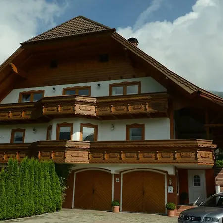 Apartment Haus Sampl *